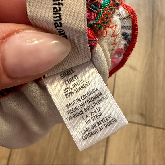 Luli Fama Bikini - Picture 6 of 8